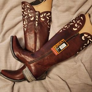Ariat Hacienda Leather Boots